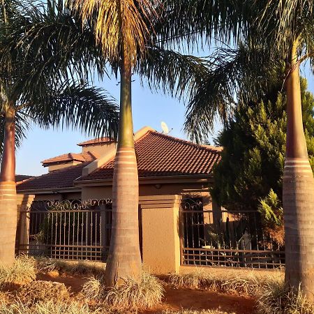 Lullaby Pearl Luxury Bed & Breakfast Tzaneen Exterior photo